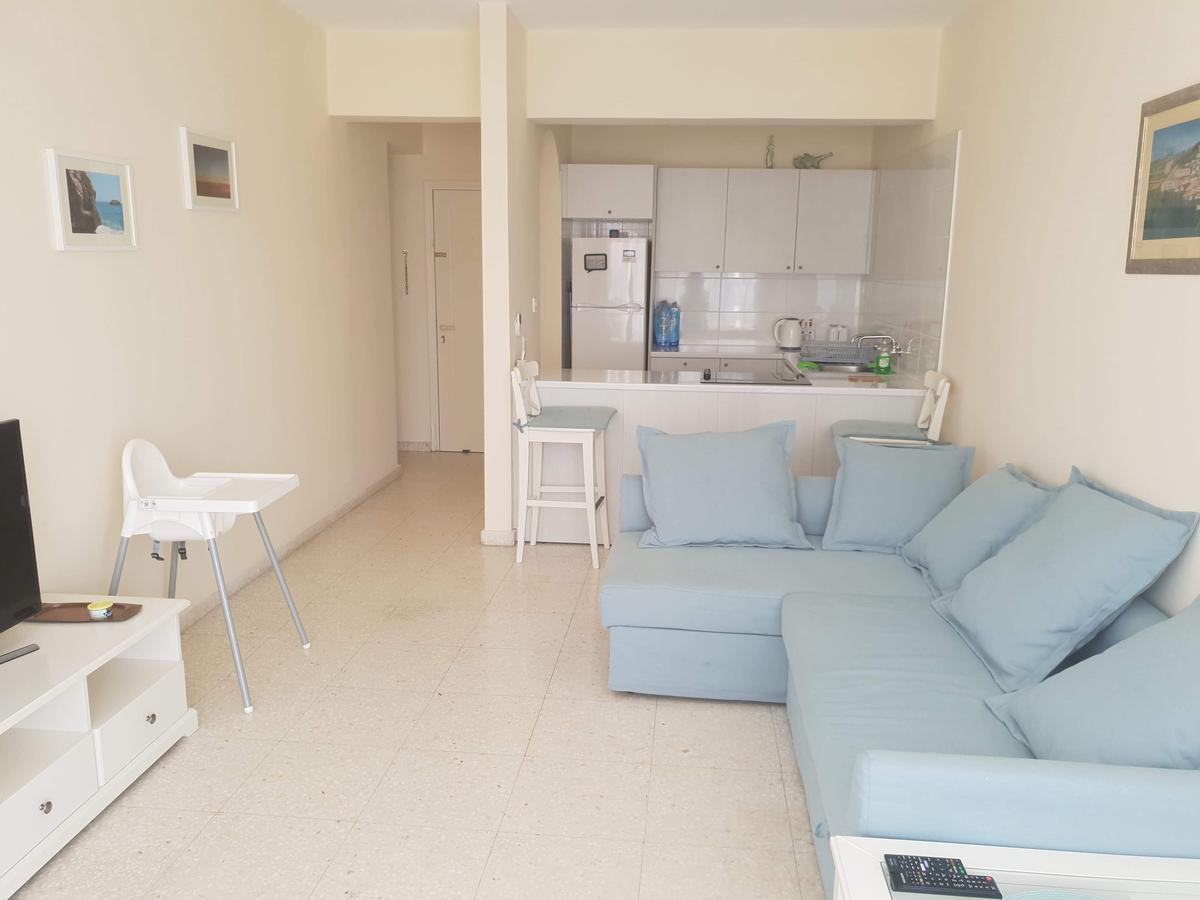 Modern Apartment In Pafos Near The Sea Exterior foto